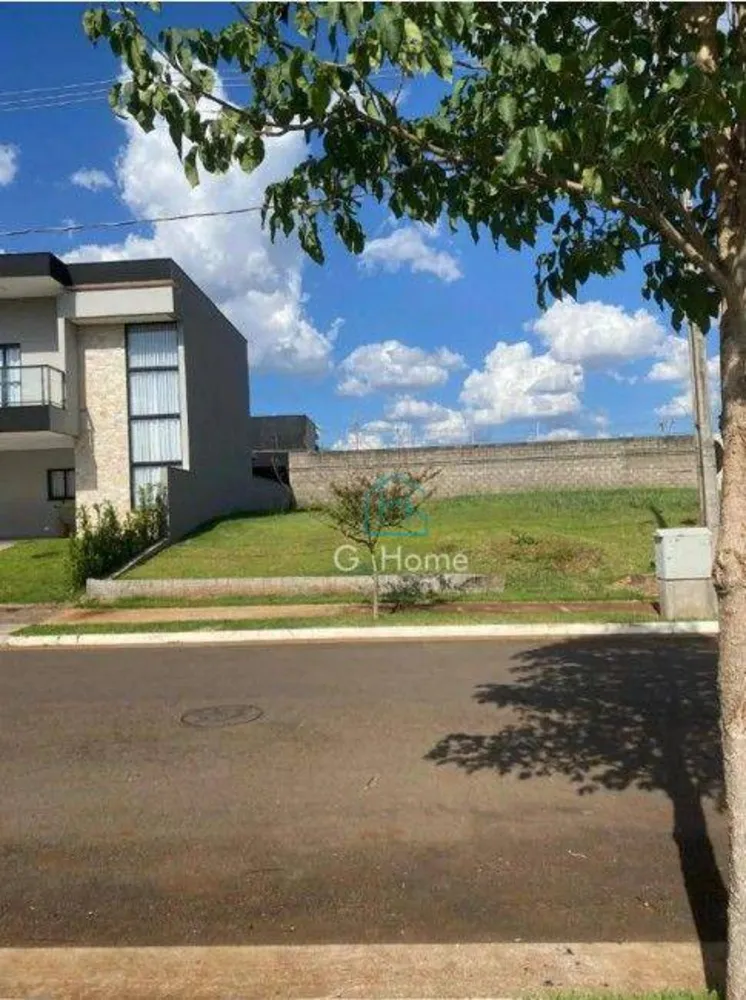 Loteamento e Condomínio, 257 m² - Foto 1