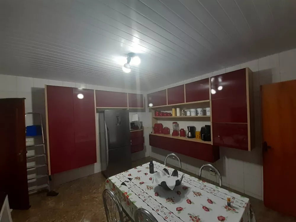 Casa à venda com 3 quartos, 120m² - Foto 7