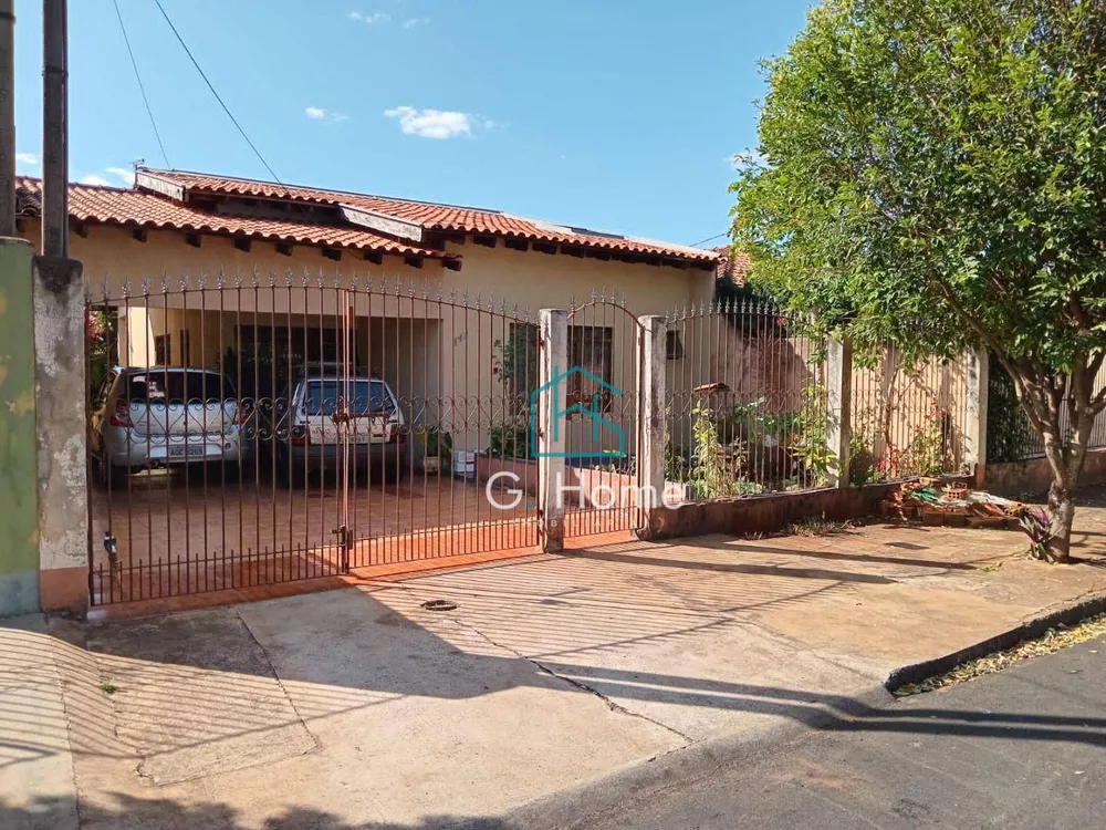 Casa à venda com 4 quartos, 150m² - Foto 2