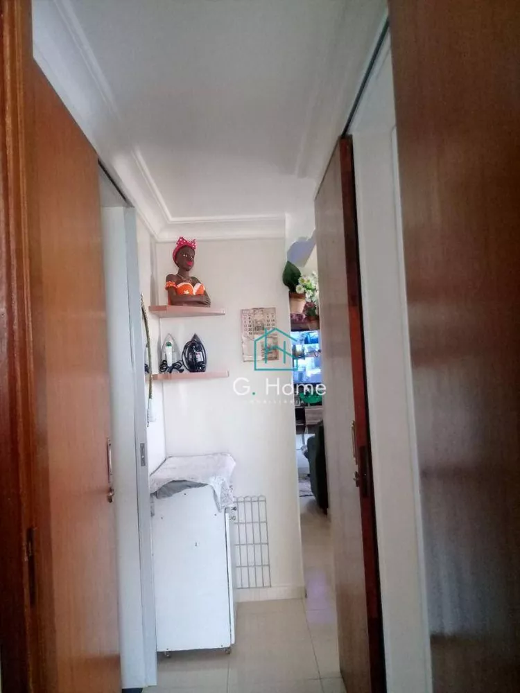 Apartamento à venda com 2 quartos, 70m² - Foto 2