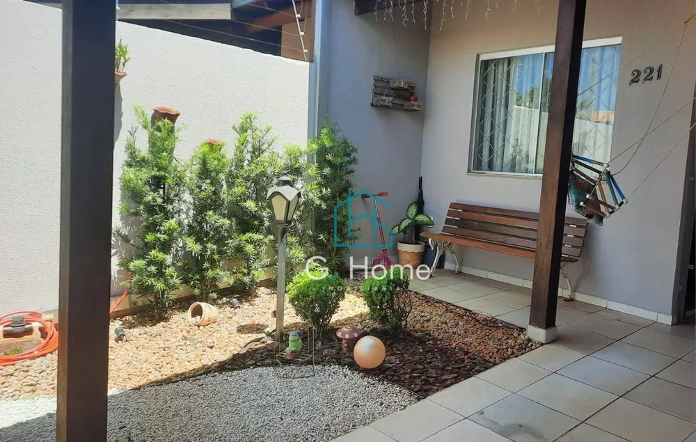 Casa à venda com 2 quartos, 100m² - Foto 4