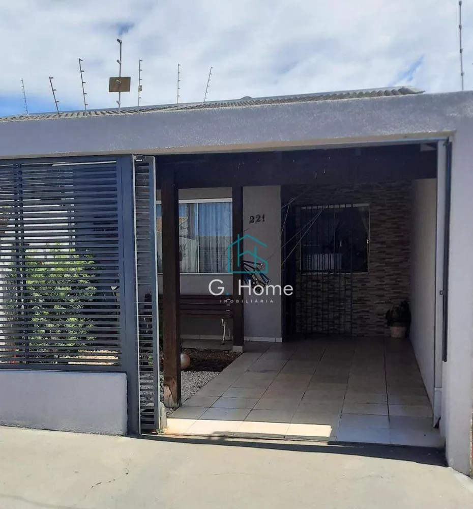 Casa à venda com 2 quartos, 100m² - Foto 2