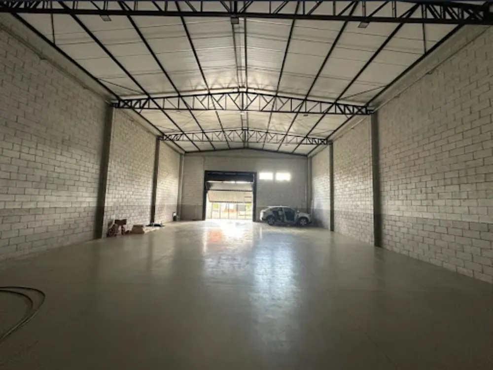 Depósito-Galpão, 237 m² - Foto 1
