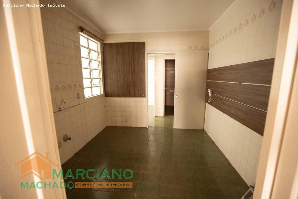 Apartamento à venda com 3 quartos, 111m² - Foto 8