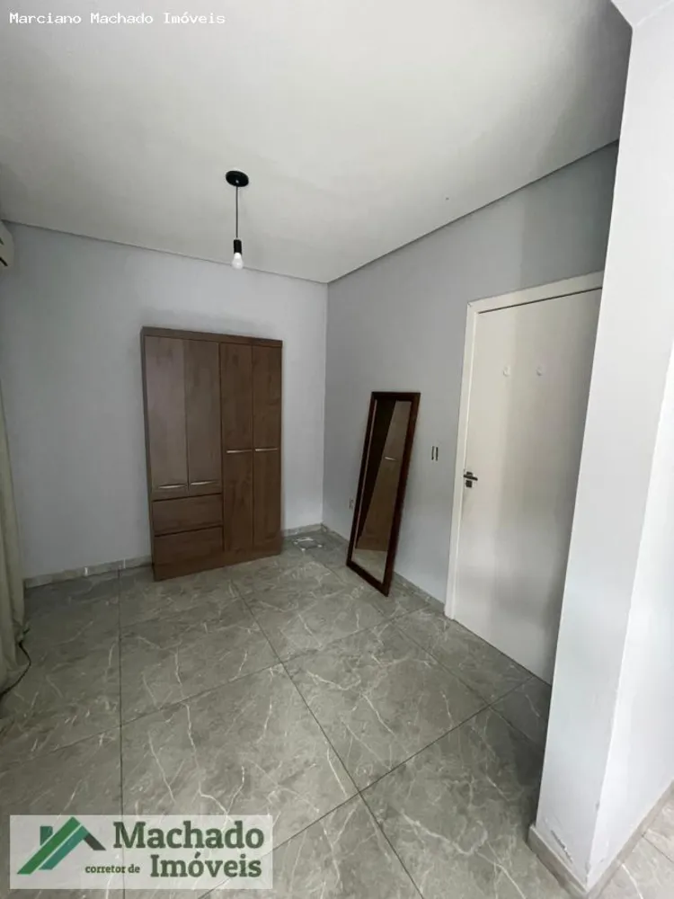 Casa, 6 quartos, 260 m² - Foto 8