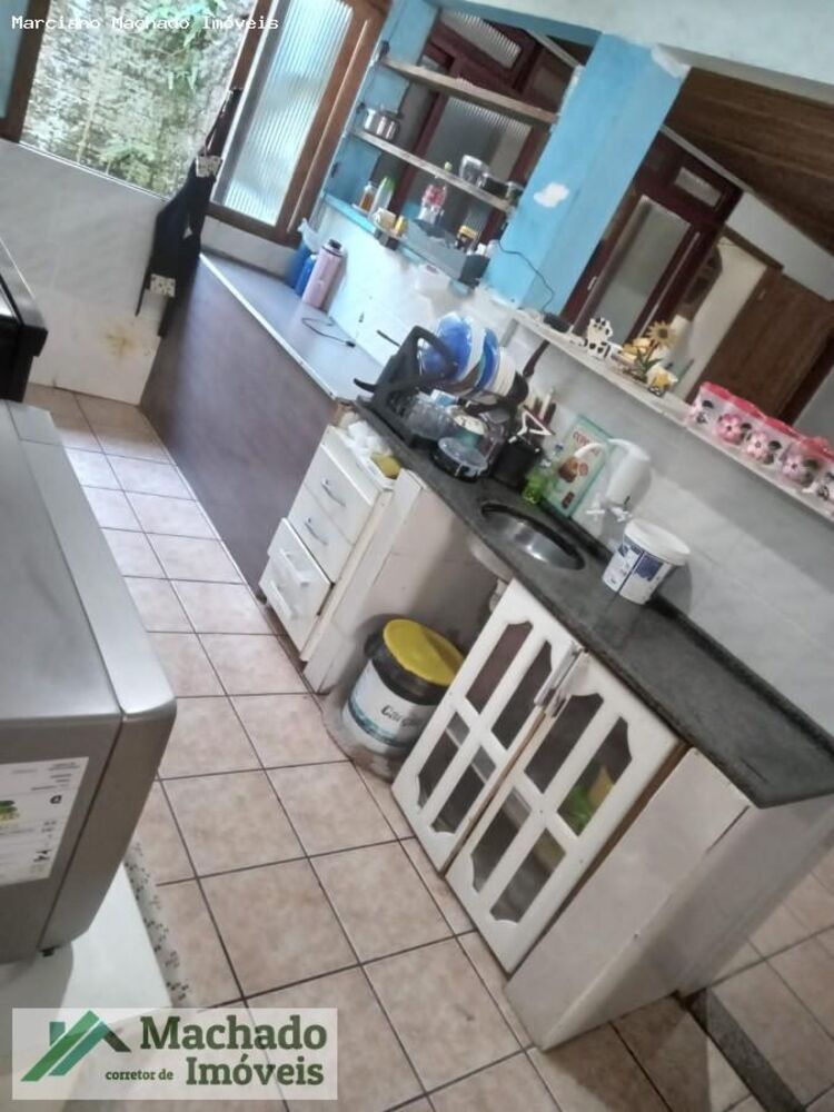 Casa à venda com 3 quartos, 240m² - Foto 5