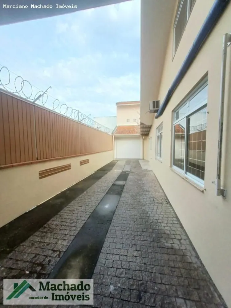 Casa, 6 quartos, 295 m² - Foto 5