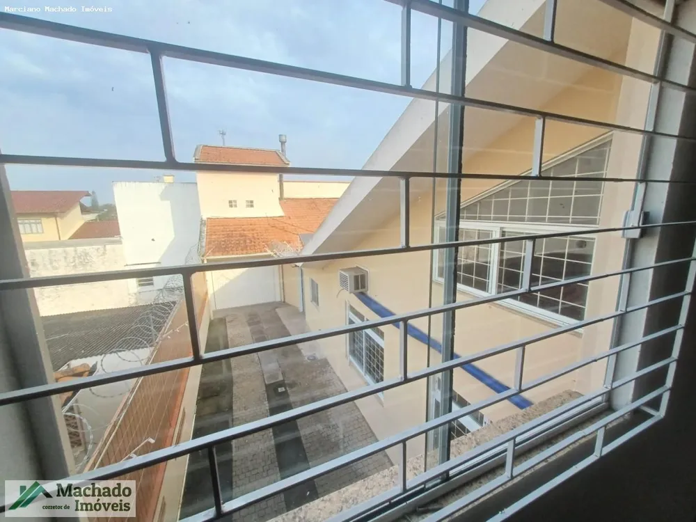 Casa, 6 quartos, 295 m² - Foto 3