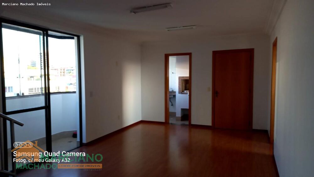 Cobertura, 3 quartos, 170 m² - Foto 2