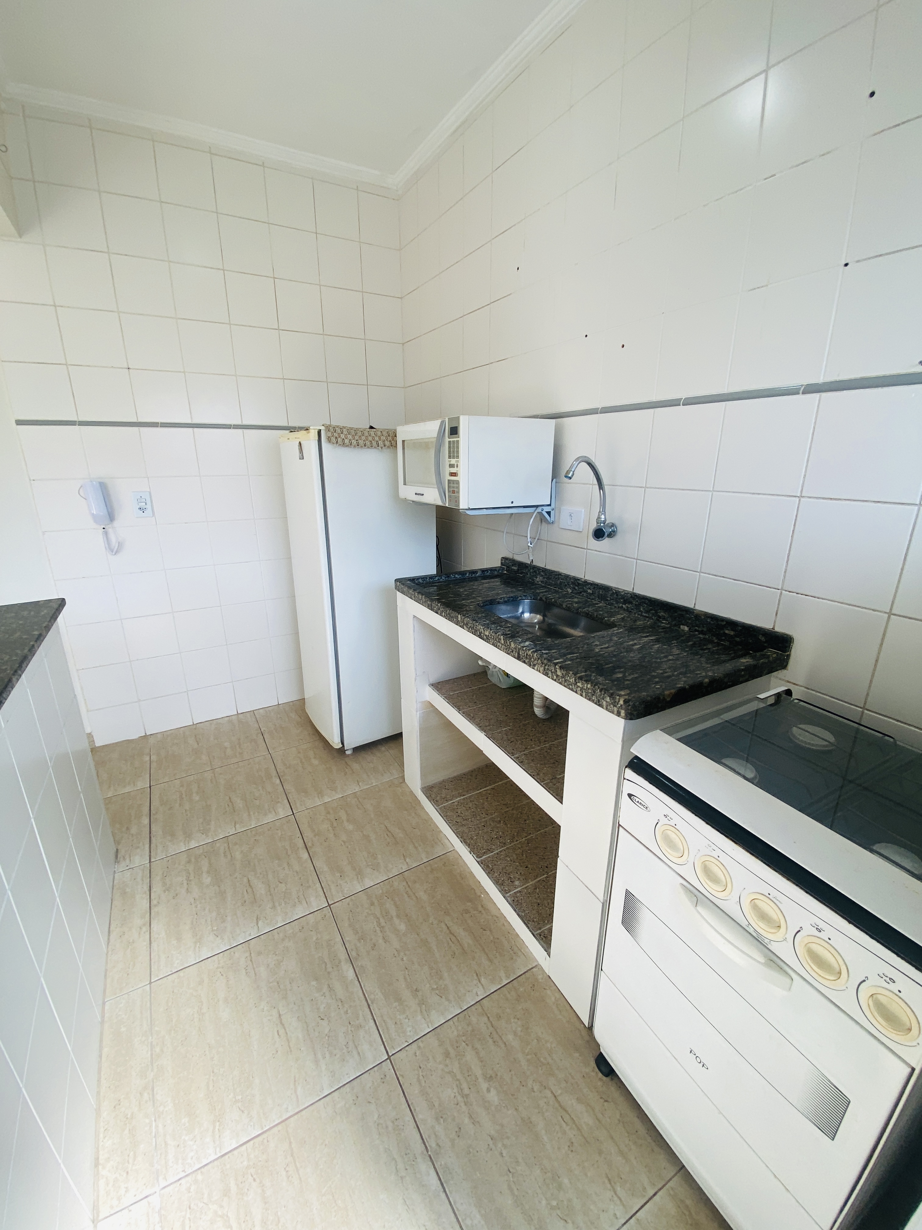 Apartamento à venda com 1 quarto, 40m² - Foto 4