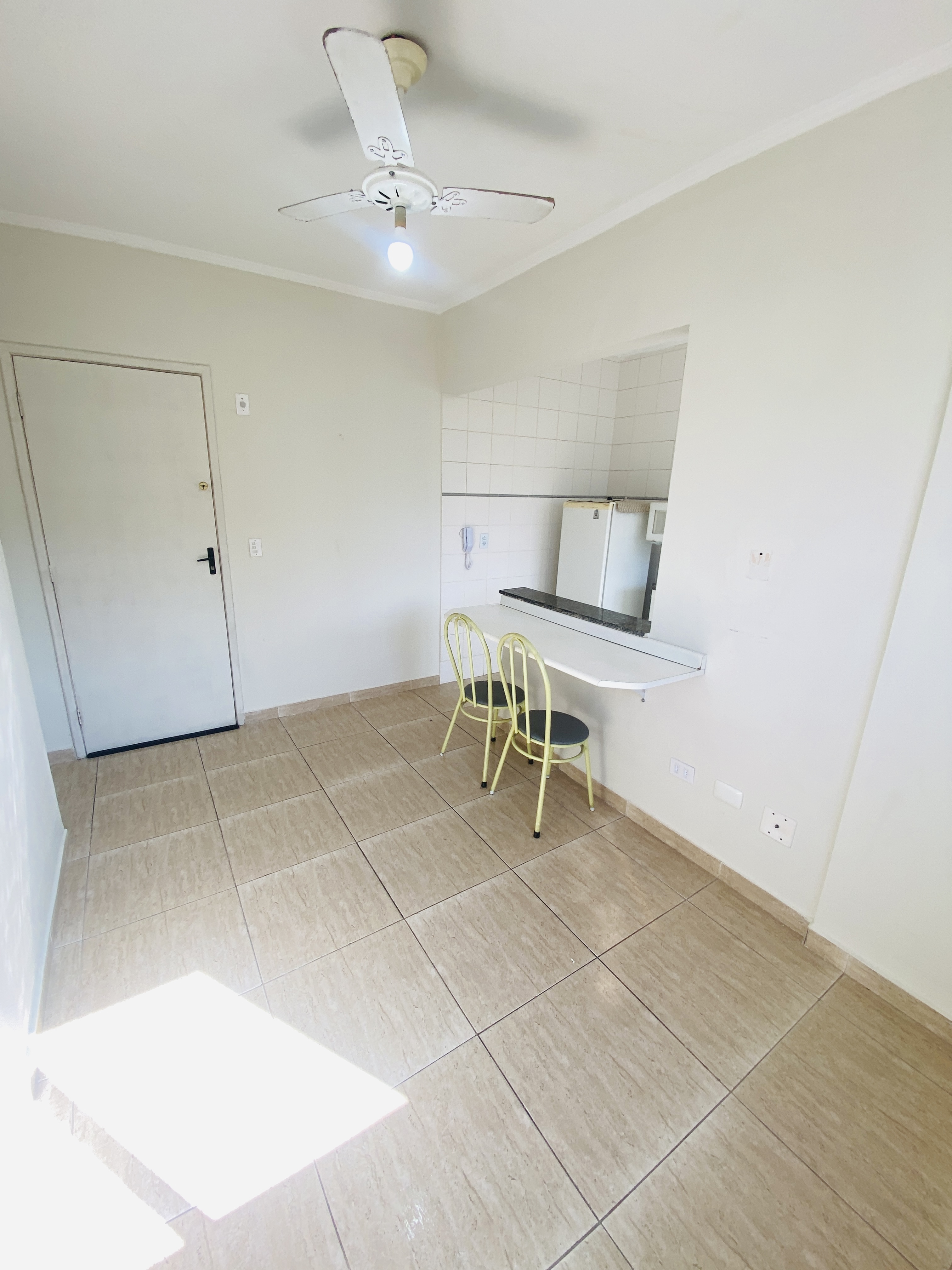 Apartamento à venda com 1 quarto, 40m² - Foto 11