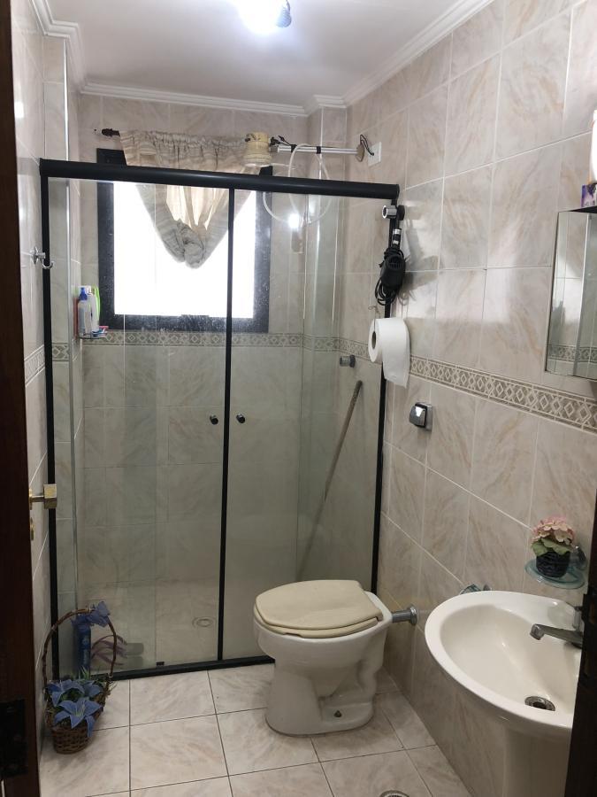 Apartamento para alugar com 2 quartos, 100m² - Foto 11