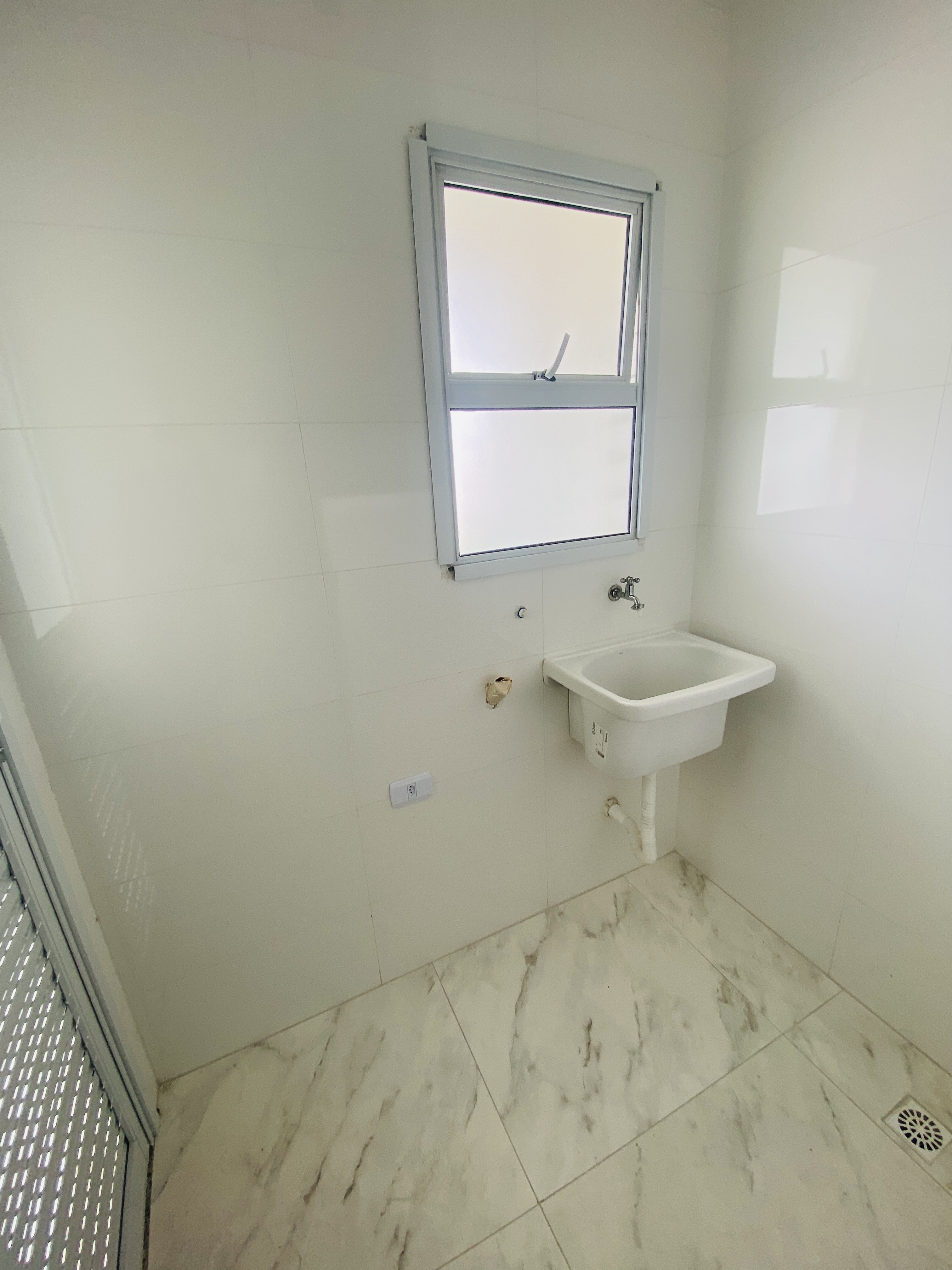 Apartamento à venda com 2 quartos, 74m² - Foto 2