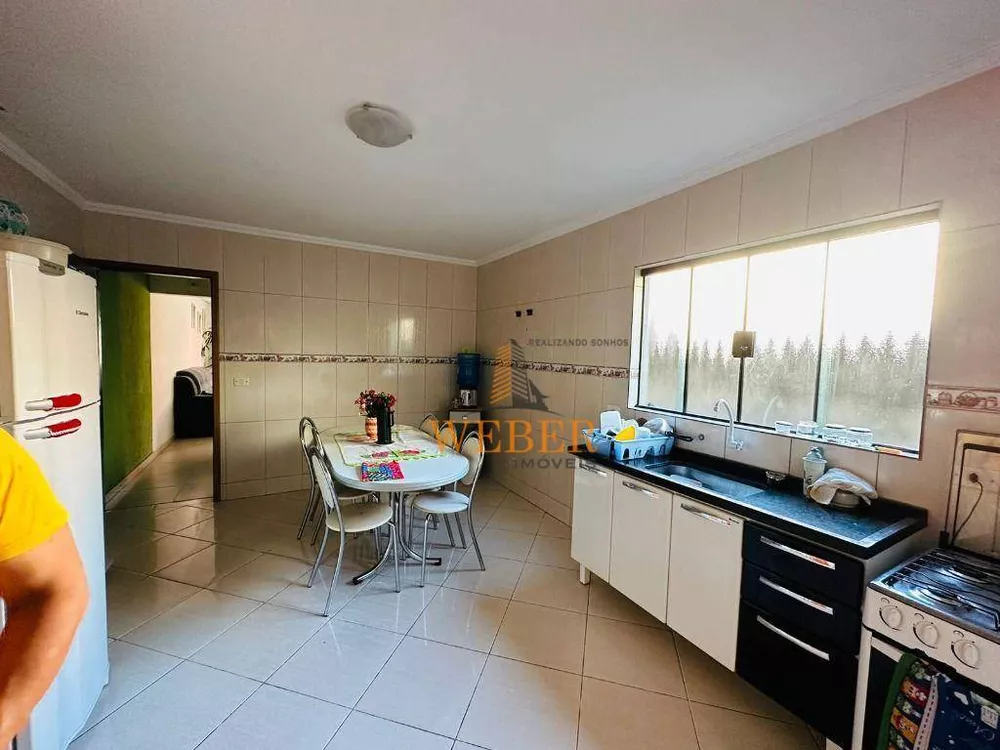 Sobrado, 3 quartos, 200 m² - Foto 6