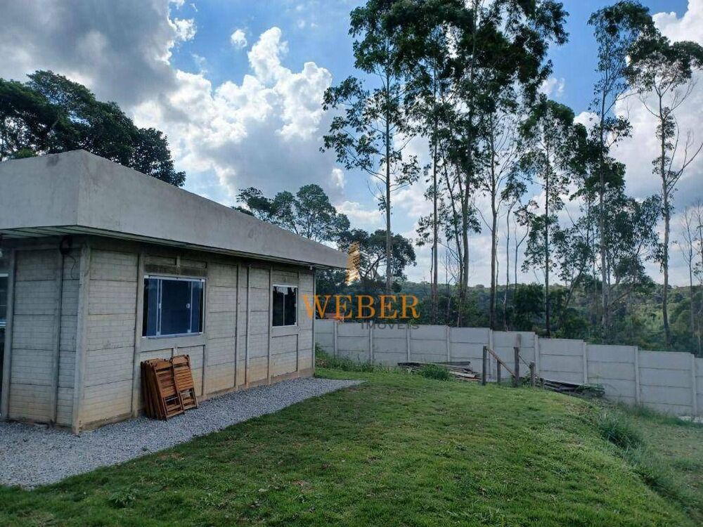 Casa à venda com 2 quartos, 64m² - Foto 4