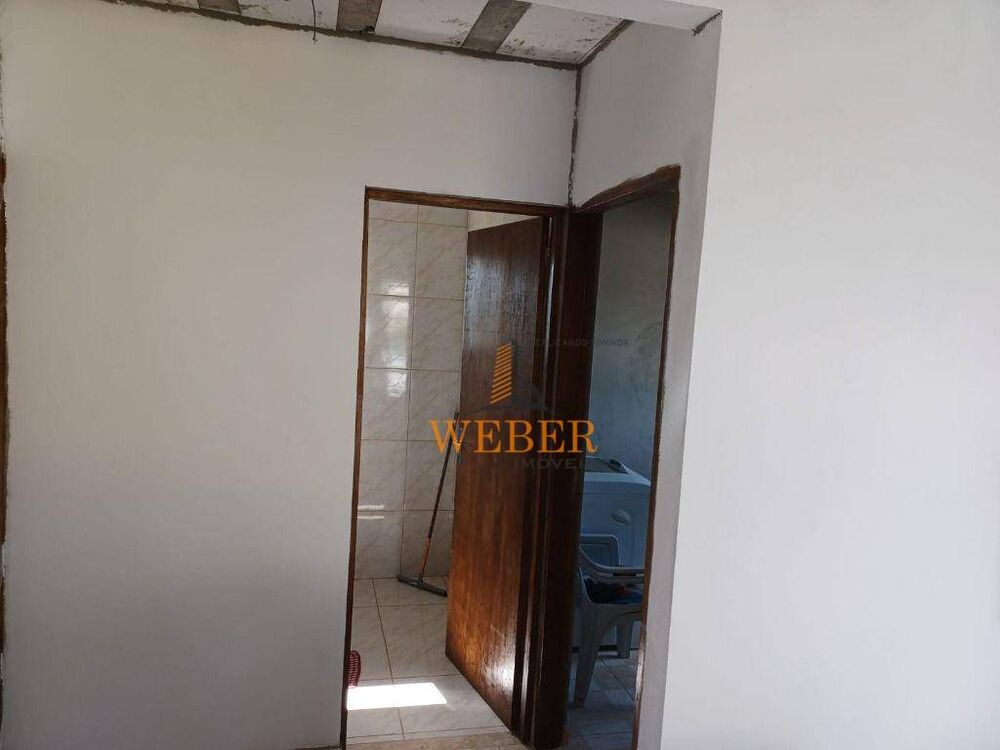 Casa à venda com 2 quartos, 64m² - Foto 8