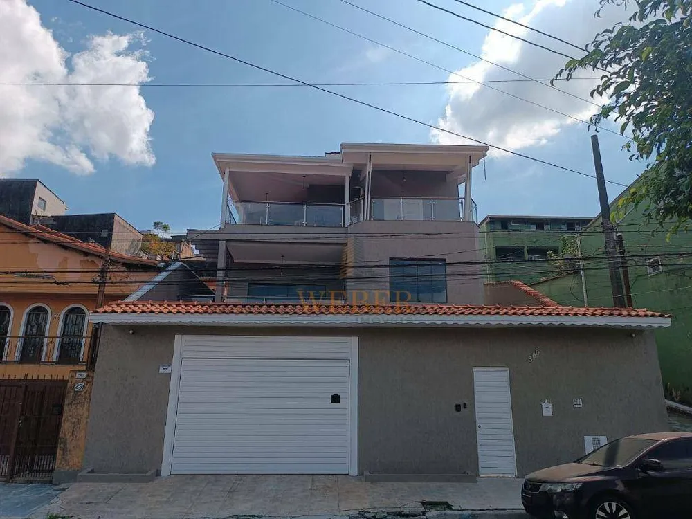 Sobrado, 3 quartos, 641 m² - Foto 1