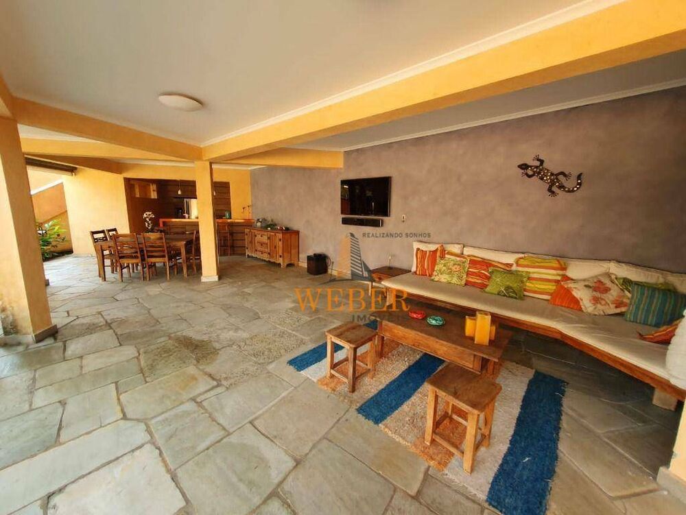 Casa de Condomínio à venda com 3 quartos, 400m² - Foto 3
