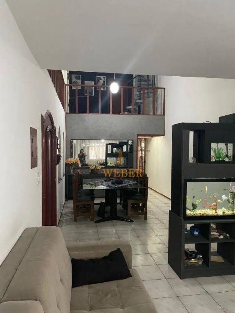 Sobrado, 3 quartos, 207 m² - Foto 4