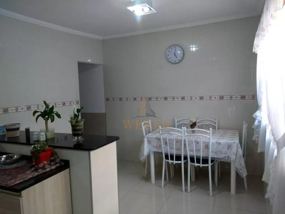 Sobrado à venda com 4 quartos, 137m² - Foto 4