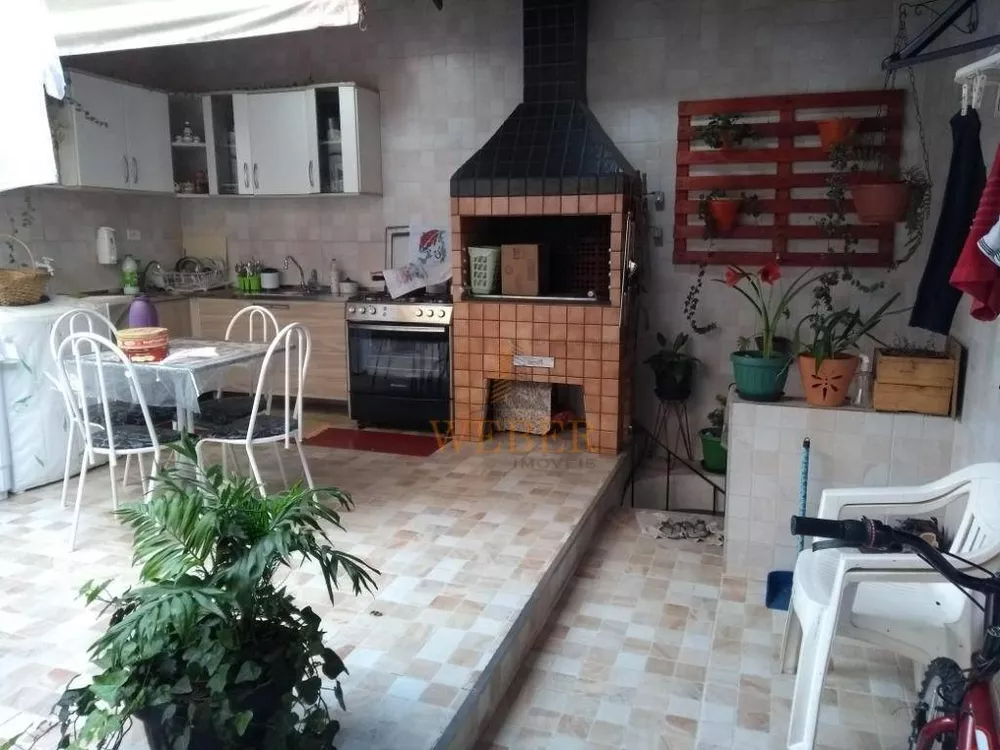 Sobrado à venda com 4 quartos, 137m² - Foto 2