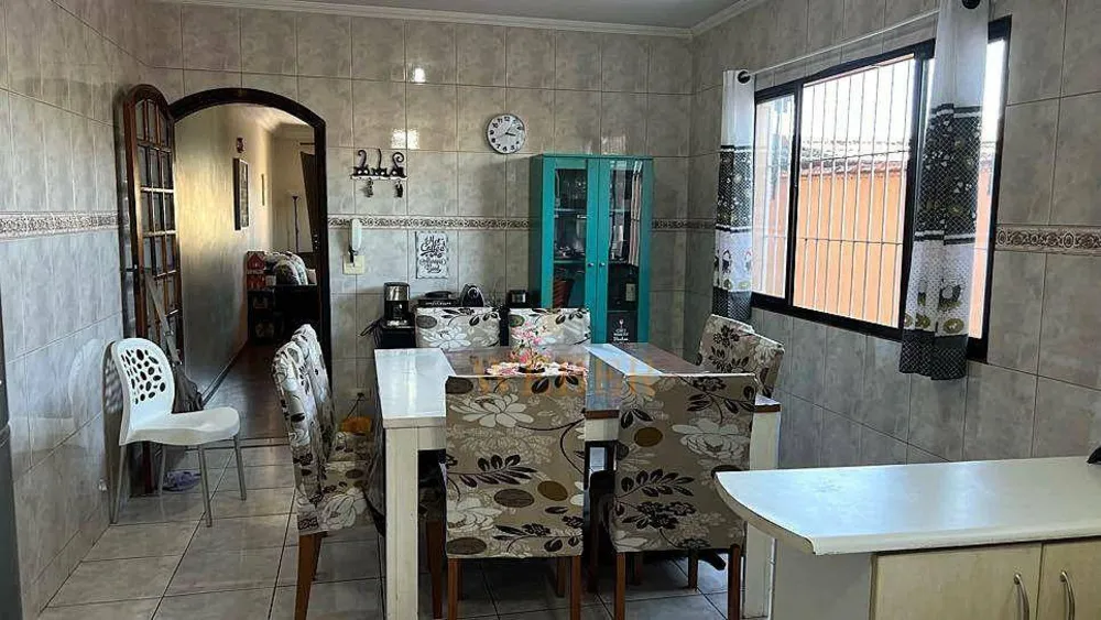 Casa, 3 quartos, 180 m² - Foto 4