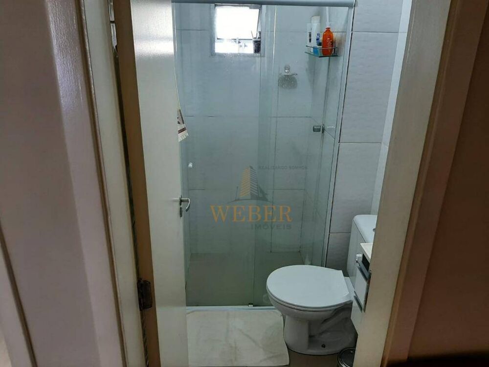 Apartamento à venda com 2 quartos, 42m² - Foto 3