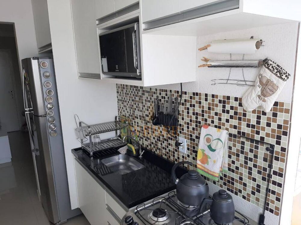 Apartamento à venda com 2 quartos, 42m² - Foto 4