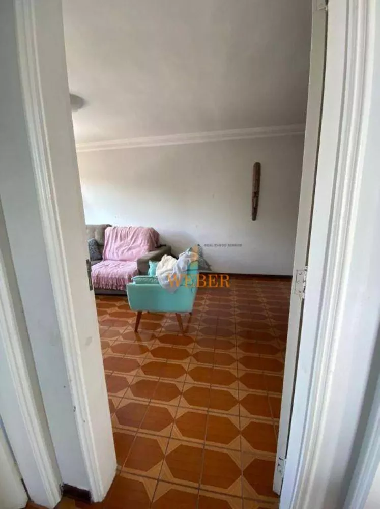 Apartamento à venda com 2 quartos, 72m² - Foto 3