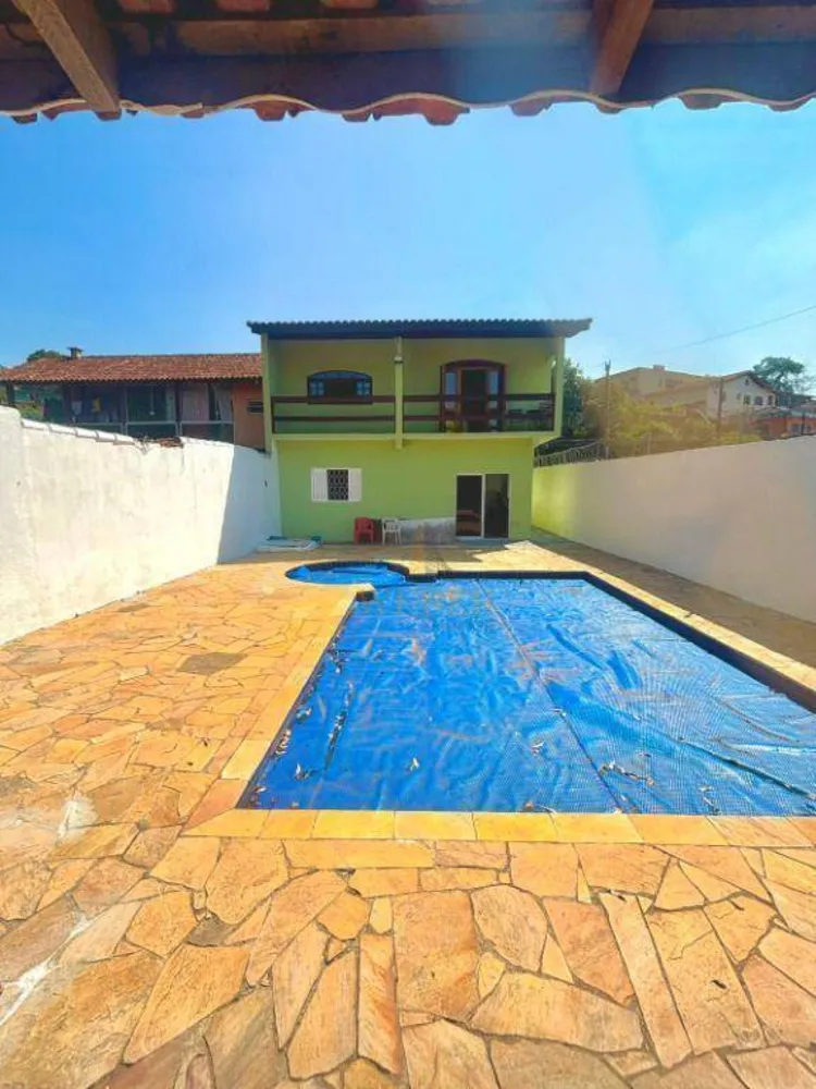 Casa, 3 quartos, 260 m² - Foto 1