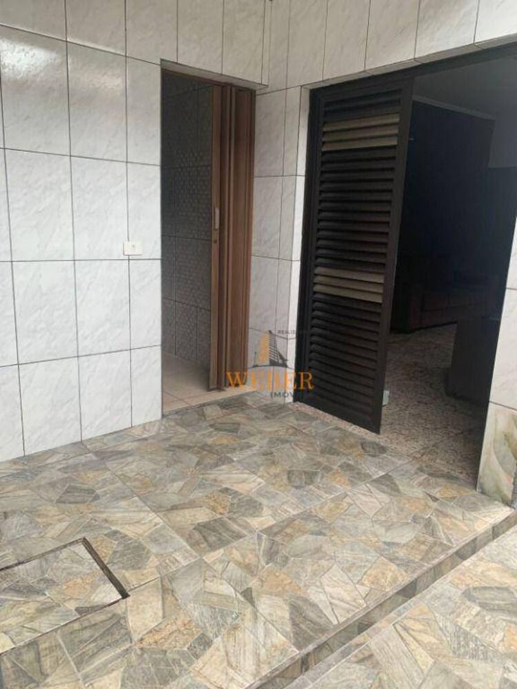 Casa, 4 quartos, 225 m² - Foto 13