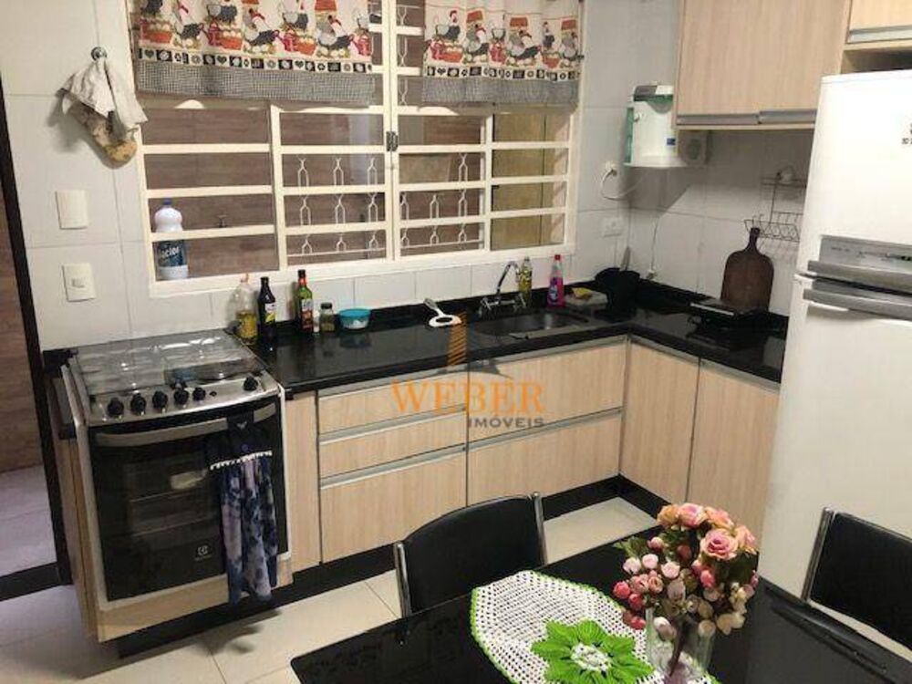 Sobrado, 3 quartos, 322 m² - Foto 1