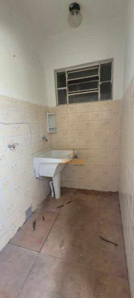 Casa à venda com 3 quartos, 150m² - Foto 4