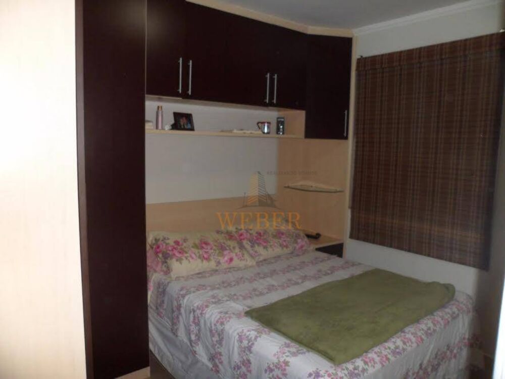 Apartamento à venda com 2 quartos, 64m² - Foto 2