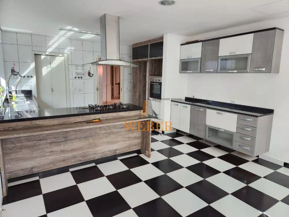 Sobrado, 6 quartos, 240 m² - Foto 14