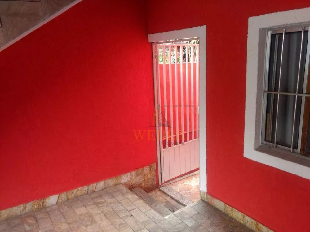 Casa para alugar com 3 quartos, 80m² - Foto 1