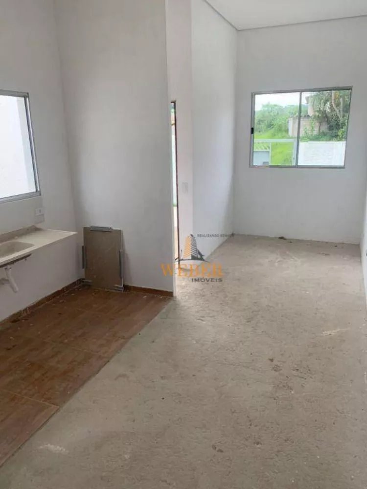Casa, 3 quartos, 71 m² - Foto 1