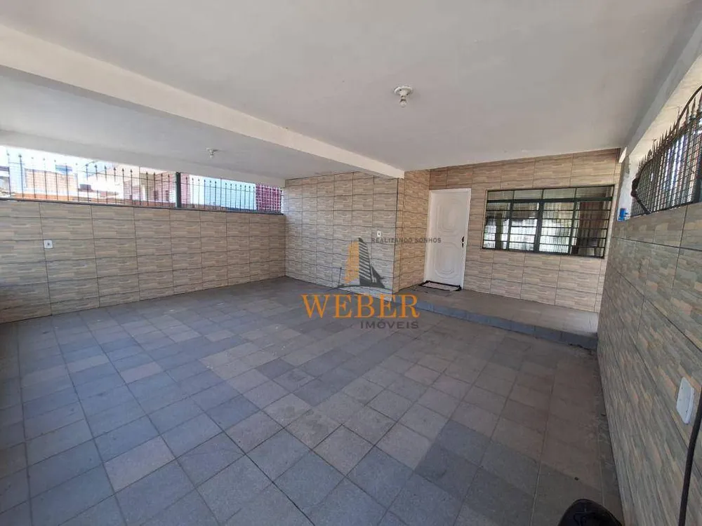 Casa, 6 quartos, 330 m² - Foto 1