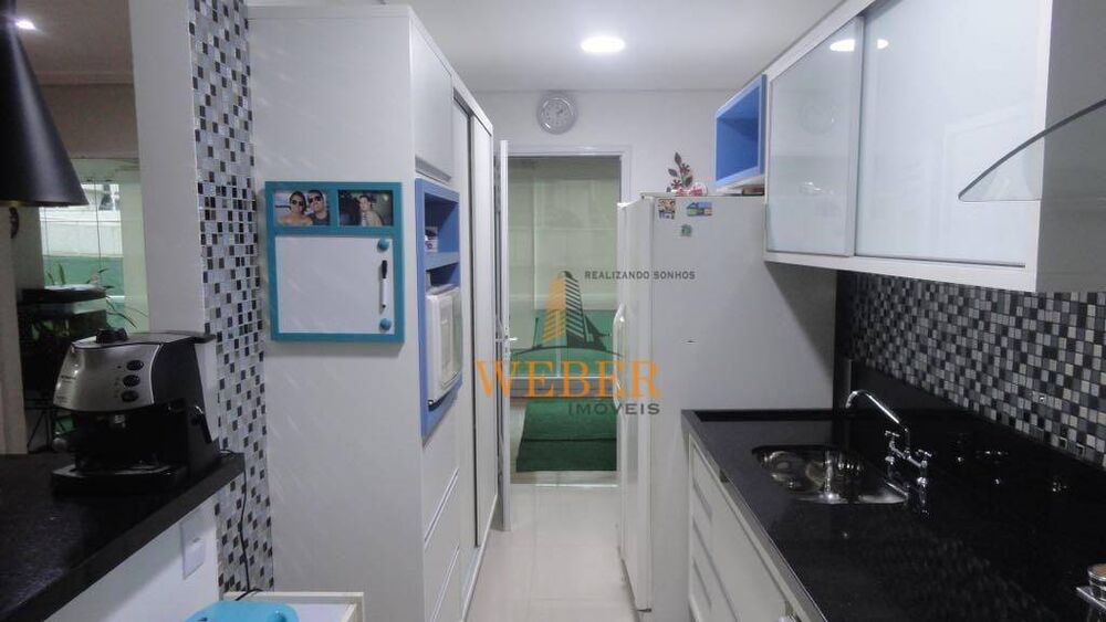Apartamento à venda com 3 quartos, 97m² - Foto 3