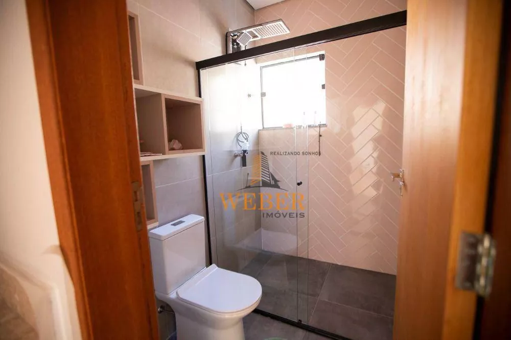 Sobrado à venda com 4 quartos, 302m² - Foto 4