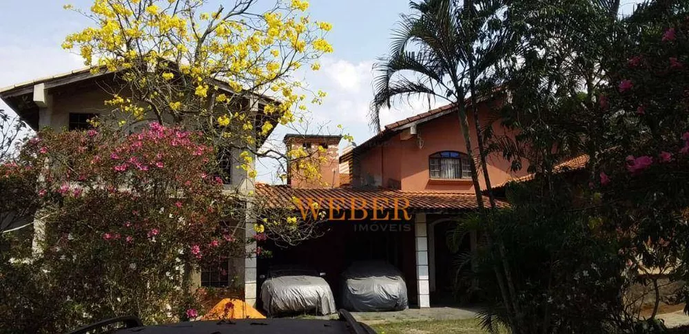 Chácara, 4 quartos, 1700 m² - Foto 1