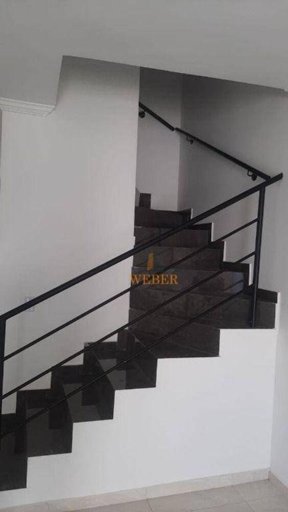 Casa à venda com 2 quartos, 78m² - Foto 9
