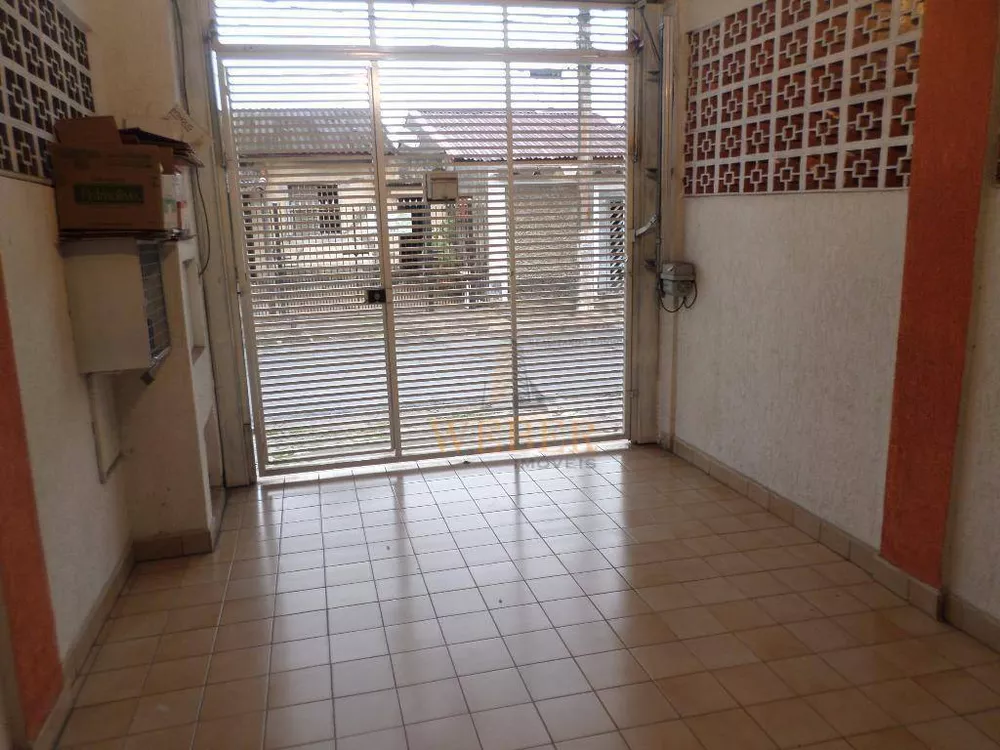 Sobrado à venda com 2 quartos, 110m² - Foto 2