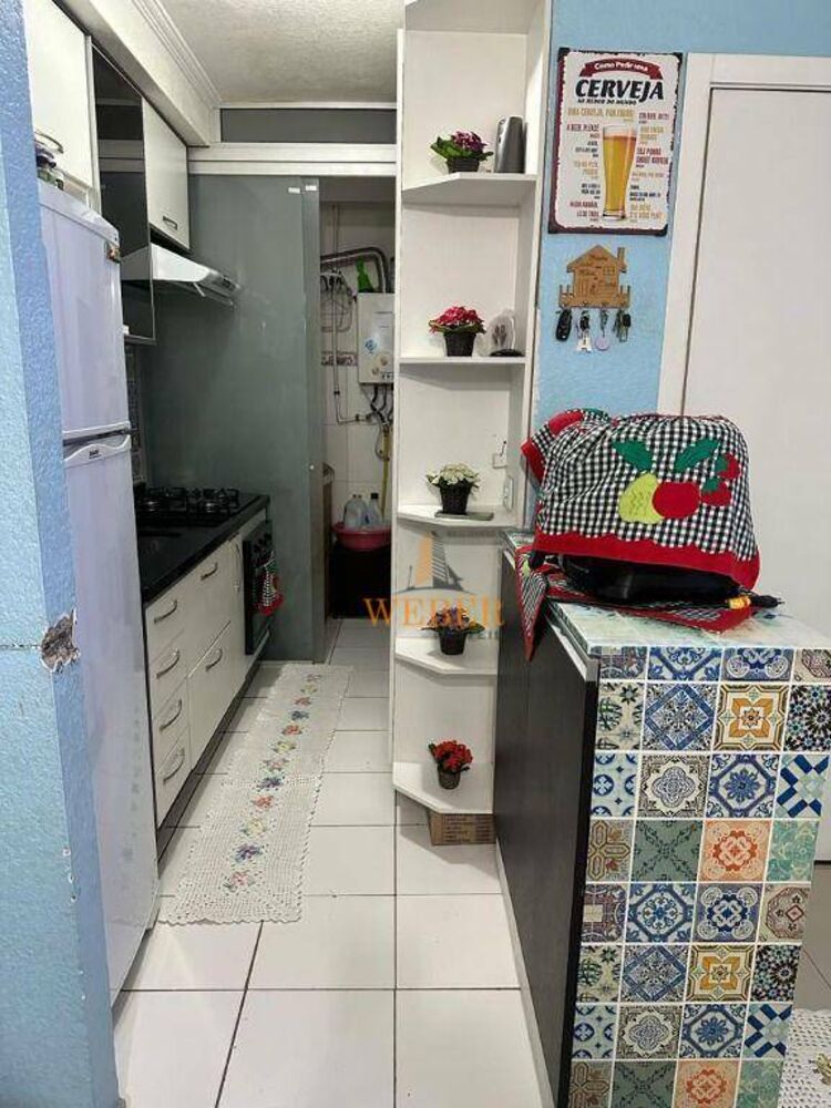 Apartamento à venda com 2 quartos, 40m² - Foto 7