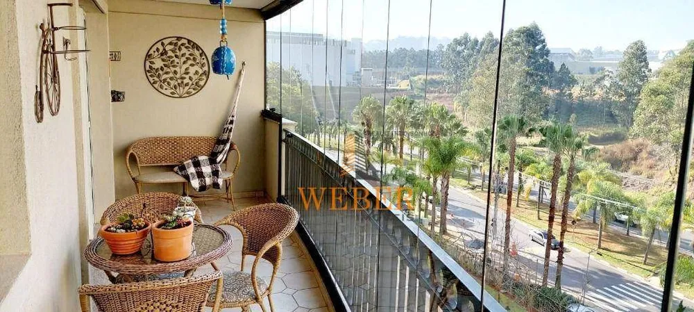 Apartamento, 3 quartos, 302 m² - Foto 1