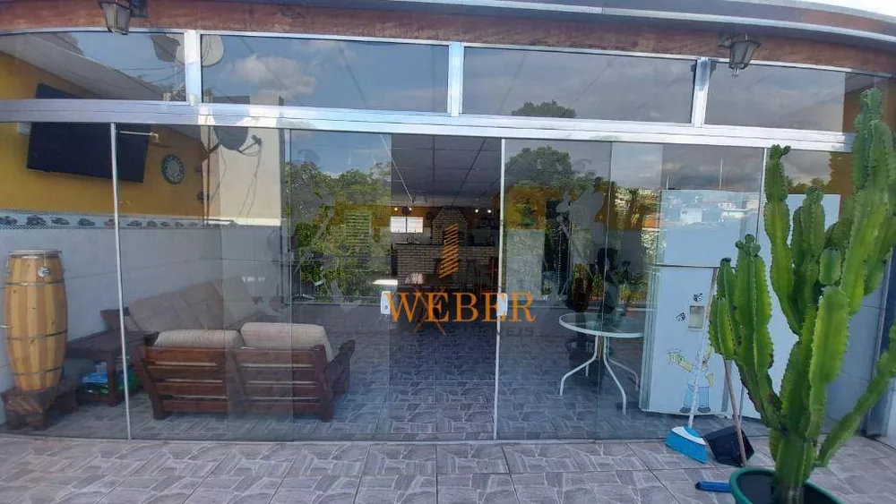 Casa, 3 quartos, 302 m² - Foto 1