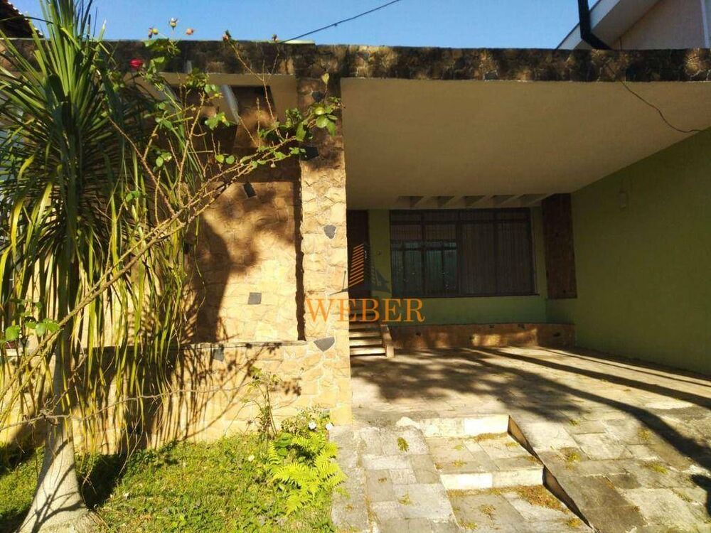Casa, 3 quartos, 200 m² - Foto 1