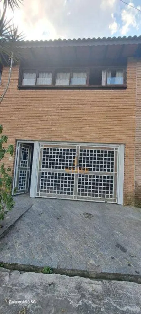 Sobrado, 4 quartos, 228 m² - Foto 1