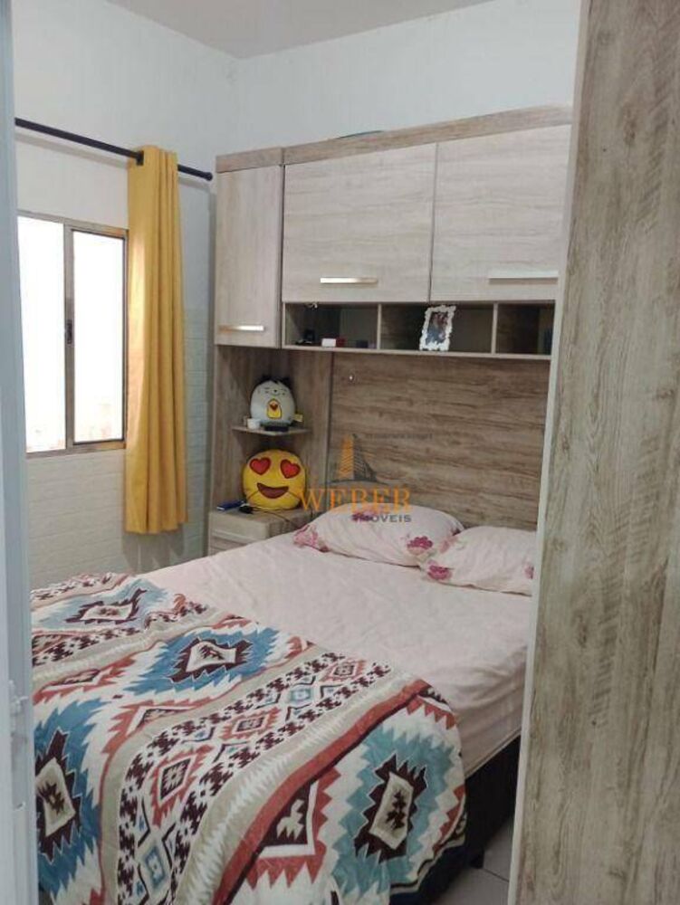 Casa, 2 quartos, 48 m² - Foto 1