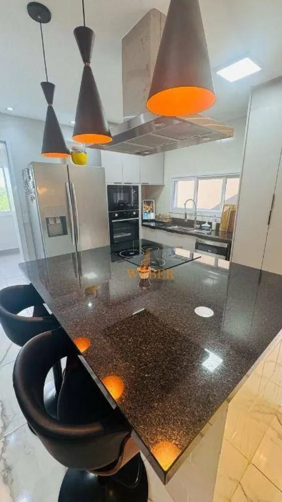 Sobrado, 3 quartos, 250 m² - Foto 1